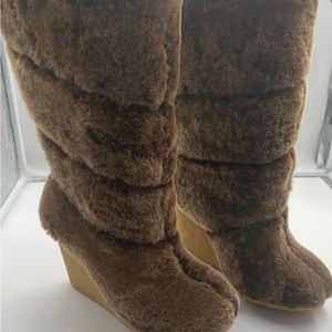 Tory Burch dyed fur wedge snow boots with brown patent leather piping